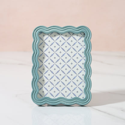 Blue wavy photo frame